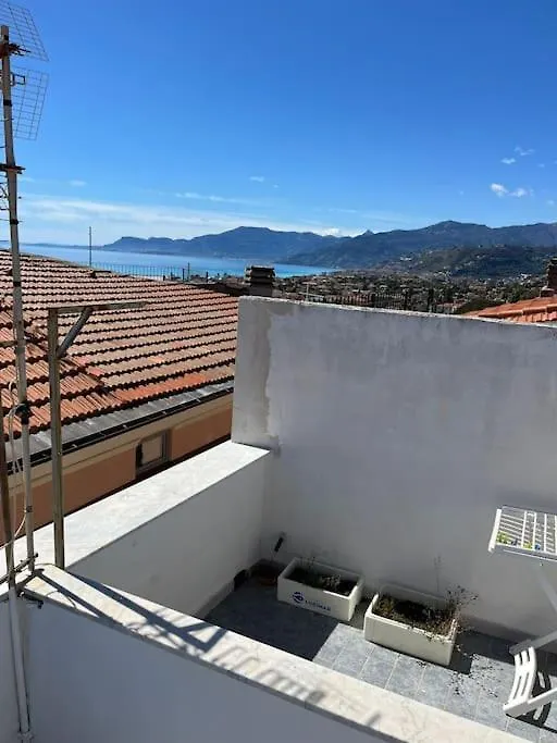 La Scalinata Apartment Bordighera 0*,  Italy